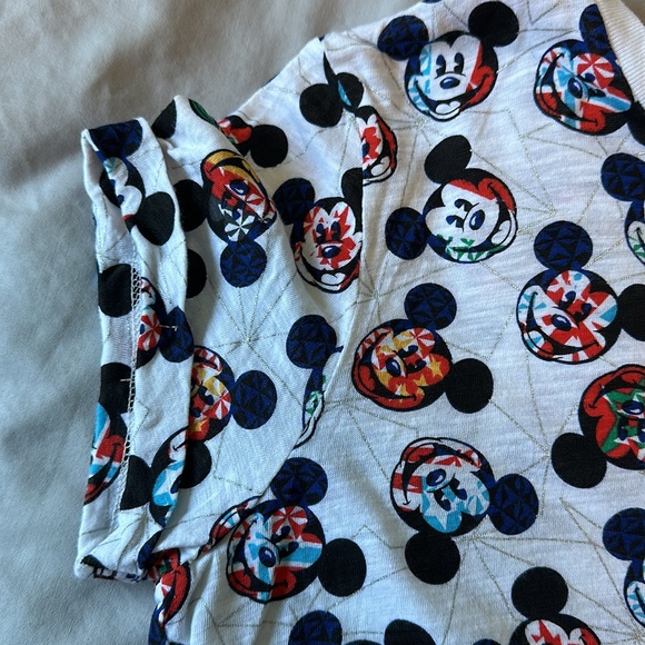 Disney Parks Mickey Epcot Flag T Shirt Size M - Picture 8 of 10